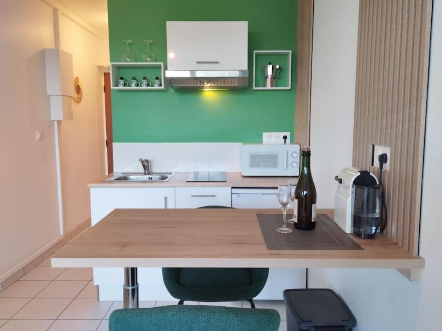 Studio Vue Mer - Plage De Trestraou Perros-Guirec Exterior foto